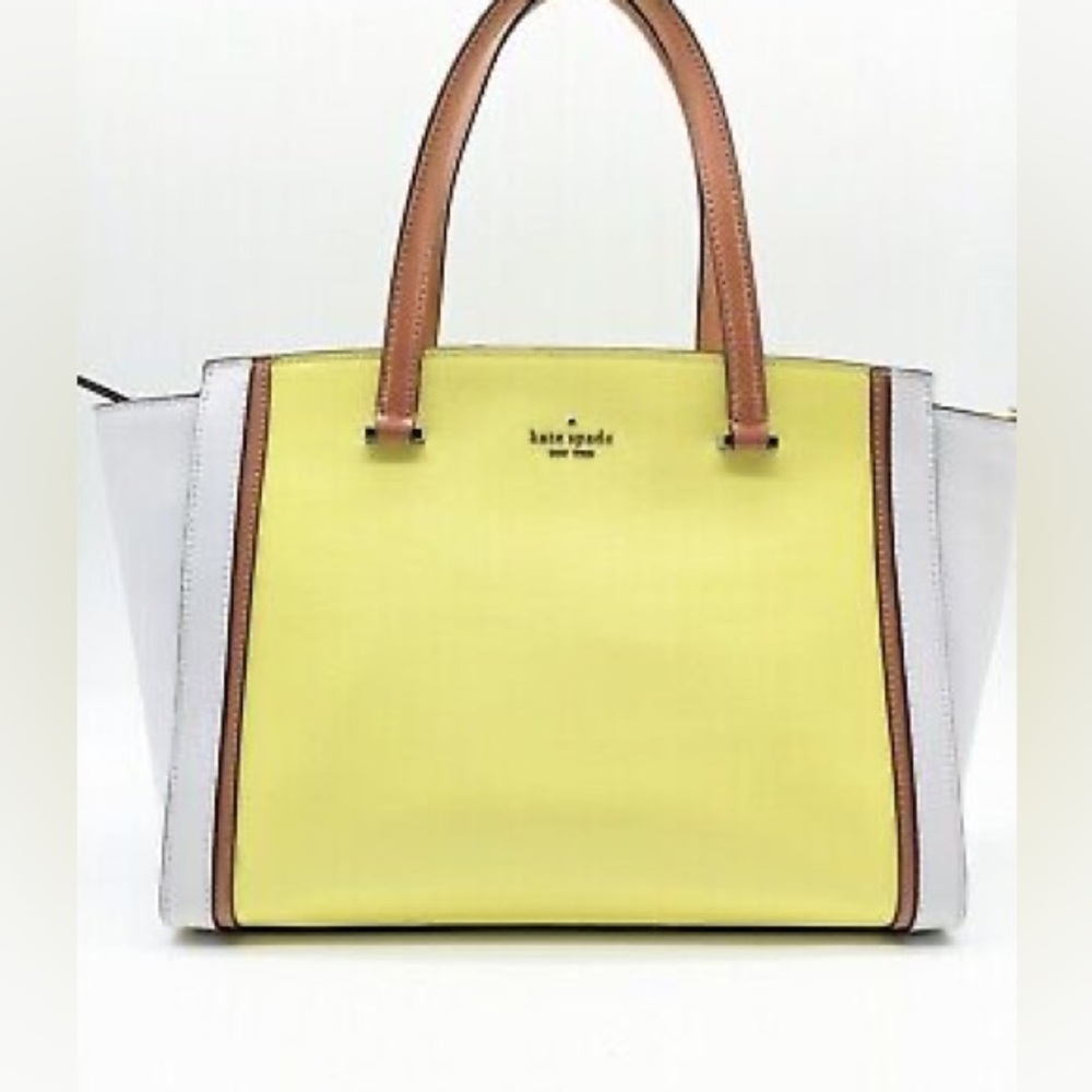 NWOT. Kate Spade hand bag.